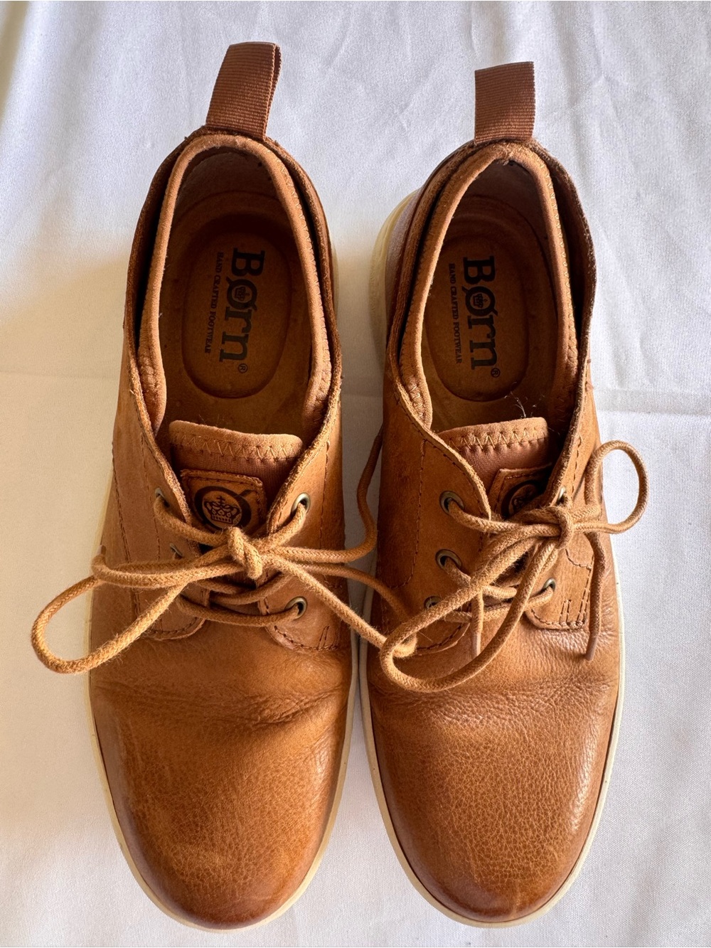 Born Men's Chestnut Brown Leather Chukka Boots
